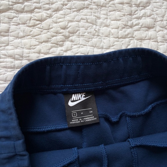 Nike FC Barcelona Tech Fleece Training Pants - Men’s Nike Blue Sweatpants - Picture 7 of 8